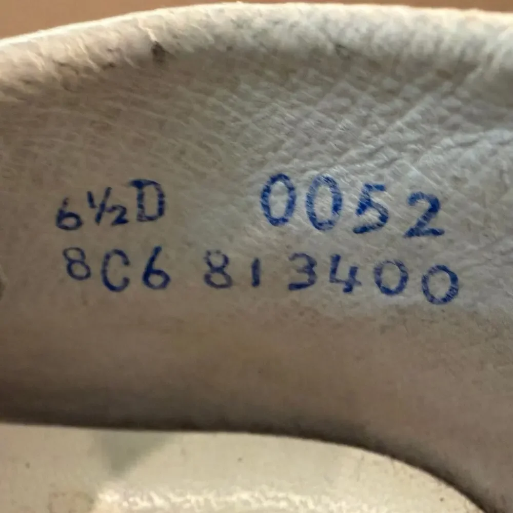 VINTAGE Baby / Toddler 18-24 Months Size 6.5D White Leather Walking Shoes